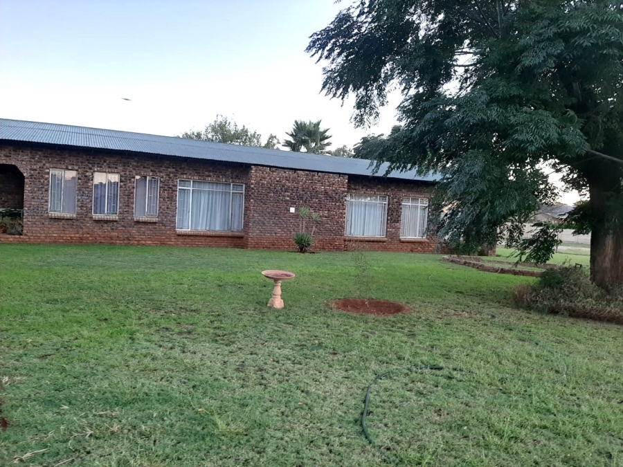 4 Bedroom Property for Sale in Christiana North West